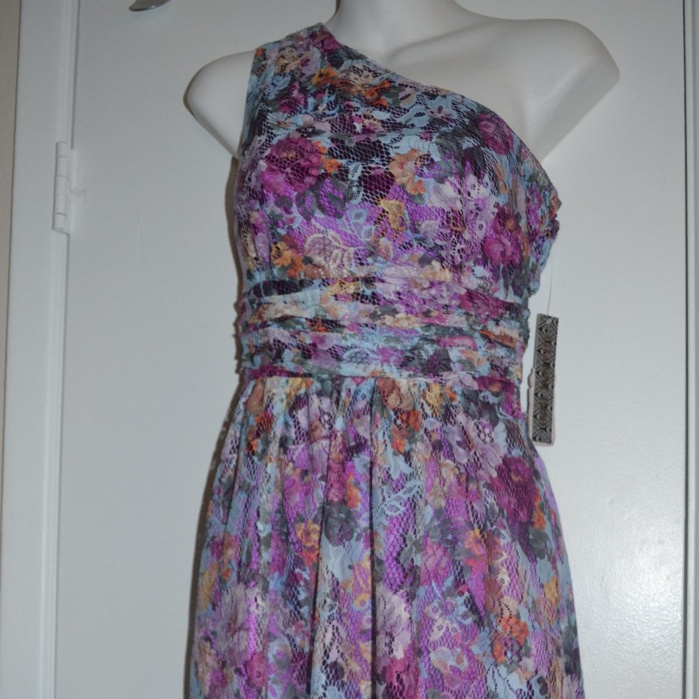 Gianni Bini size 0 floral 1 shoulder dress
